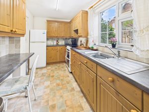 Kitchen- click for photo gallery